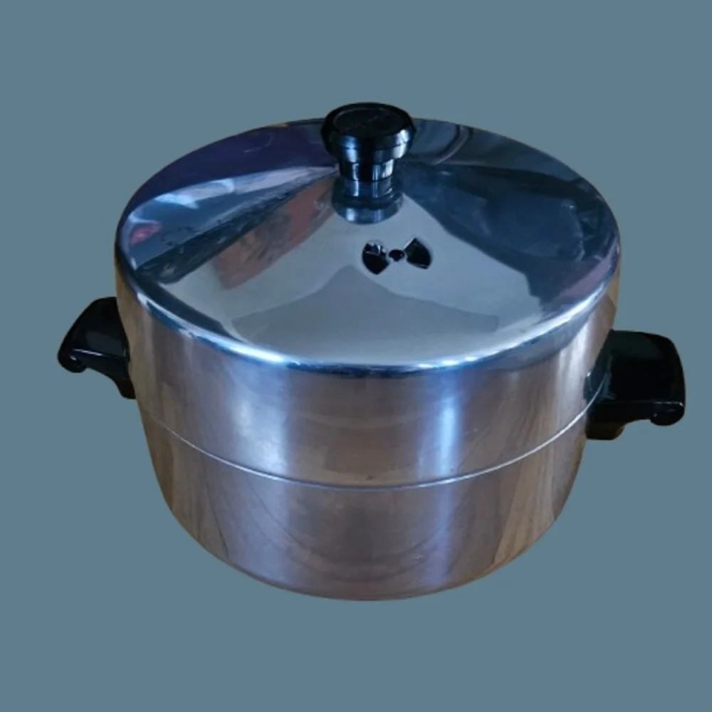 NWOT Vintage Wearever Sliverstone Non Stick 5QT Dutch Oven With Dome Lid